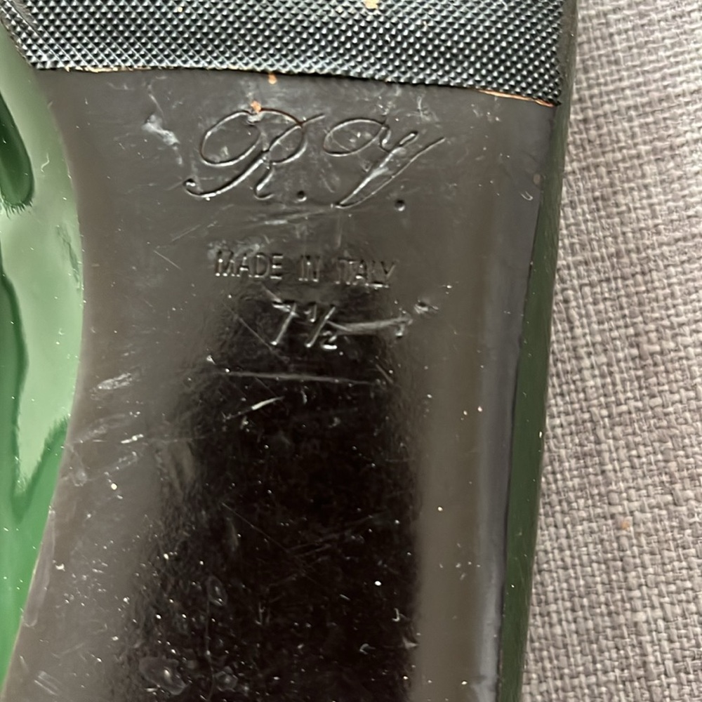 Roger Vivier green patent leather flats with silver buckle - Picture 5 of 6